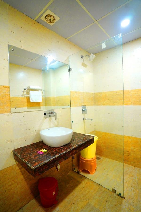Hotel Amansara 勒克瑙 客房 照片